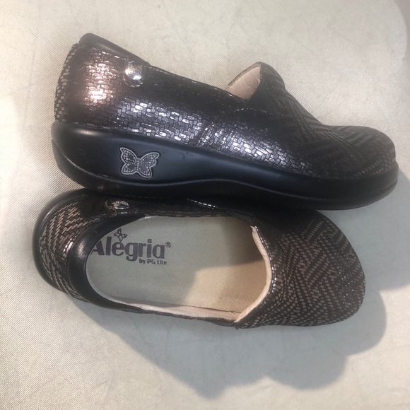 Alegria black and bronze chevron slip on. Size 37 - Picture 3 of 7
